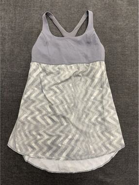 Lululemon Venus Tank Top Built-in Bra Grey Chevron Print